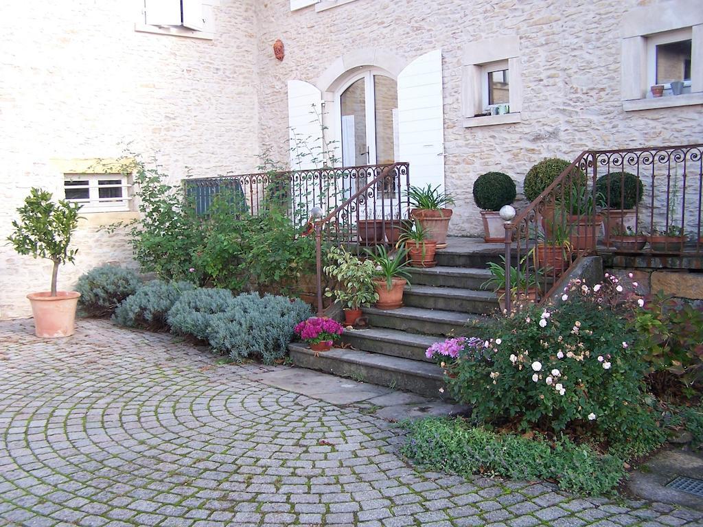 Clos De Pomeir Hostal Pommiers  Exterior foto